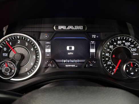 Used 2023 RAM 1500 Big Horn AWD/4WD image 28