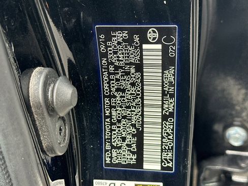 Used 2017 Toyota Prius V Two w/ Carpet Mat Package image 39