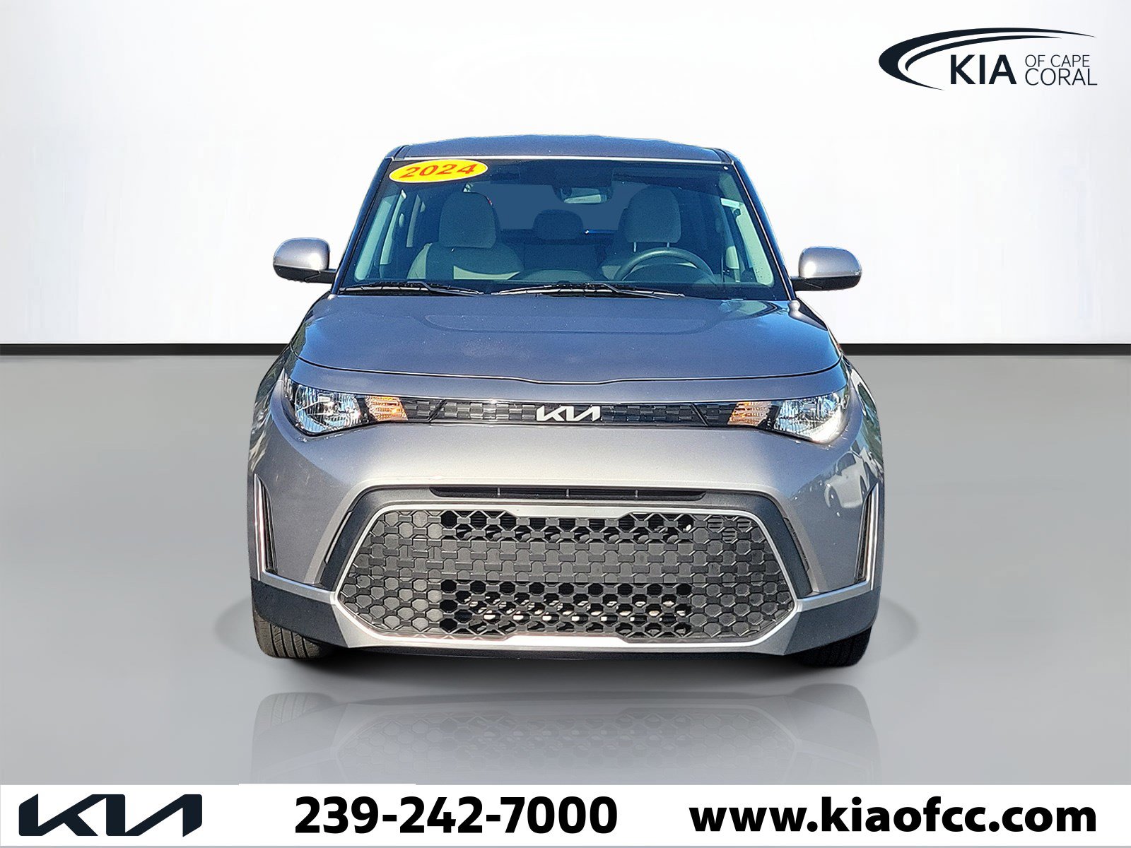 Certified 2024 Kia Soul LX FWD image 2