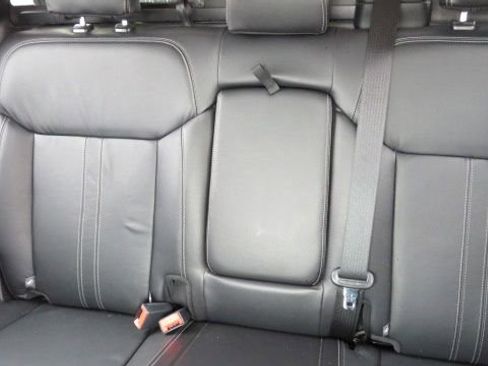 Certified 2019 Ford Ranger Lariat w/ Equipment Group 501A Mid image 8