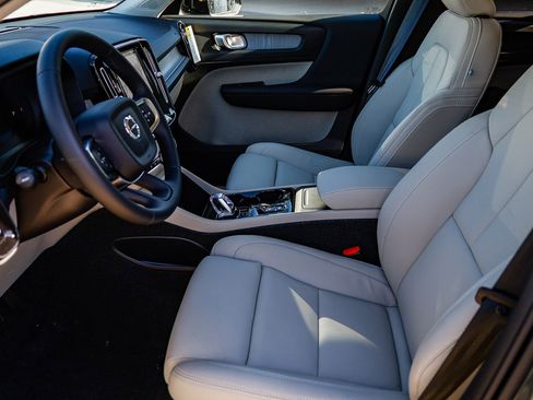 New 2026 Volvo XC40 B5 Plus w/ Protection Package Premier image 19