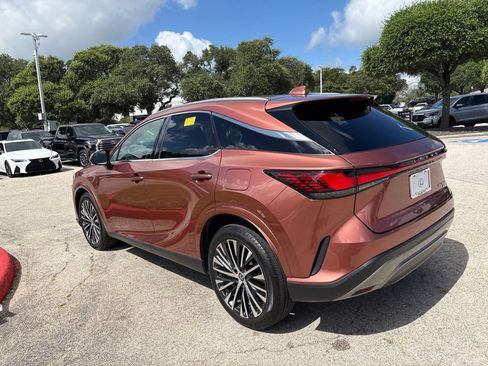 Certified 2023 Lexus RX 350 Premium Plus w/ Cold Area Package AWD/4WD image 3