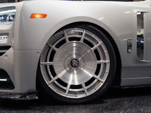 Used 2020 Rolls-Royce Phantom Sedan RWD image 5