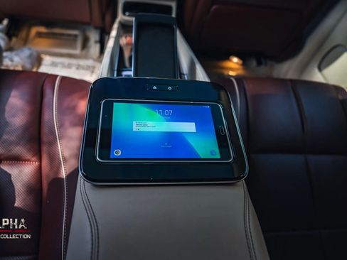 Used 2021 Mercedes-Benz Maybach GLS 600 4MATIC image 18