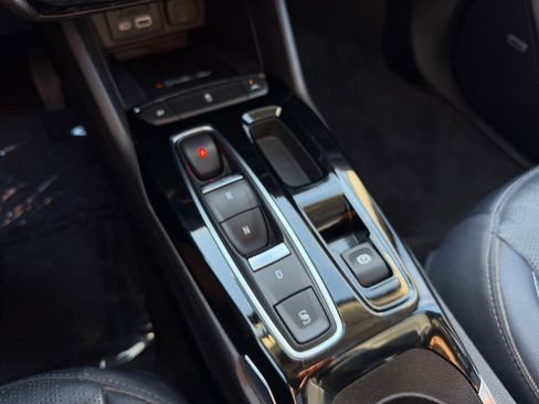 Used 2022 Chevrolet Bolt EUV Premier w/ Launch Edition image 27