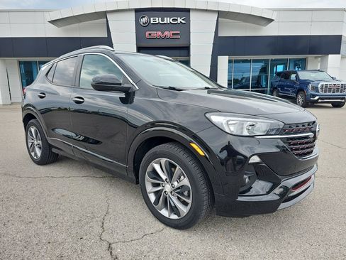 Used 2023 Buick Encore GX Select w/ Sport Touring Package FWD image 1