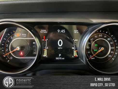 Used 2023 Jeep Wrangler Unlimited Sahara AWD/4WD image 16