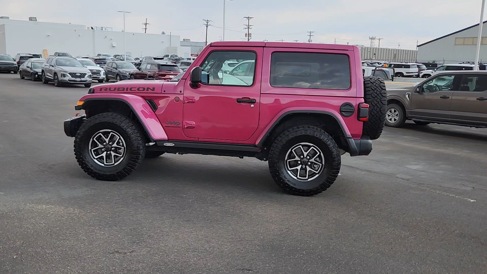 Used 2024 Jeep Wrangler Rubicon AWD/4WD image 2