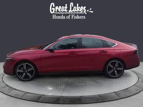 Used 2025 Honda Accord Sport image 2
