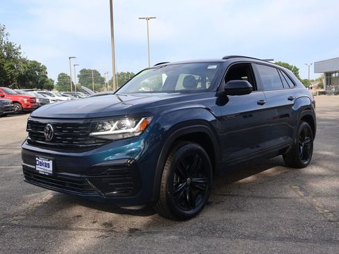 Used 2023 Volkswagen Atlas Cross Sport SEL AWD/4WD image 4