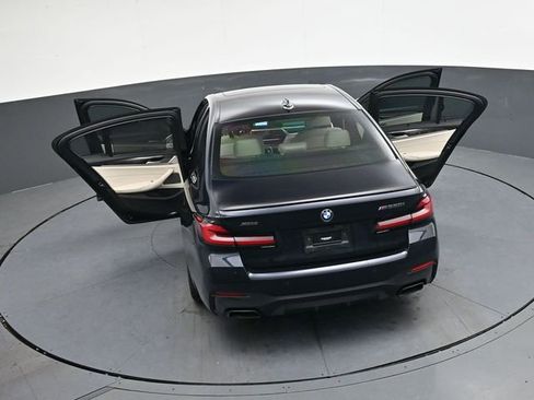 Used 2023 BMW M550i xDrive M550i xDrive w/ Dynamic Handling Package image 40