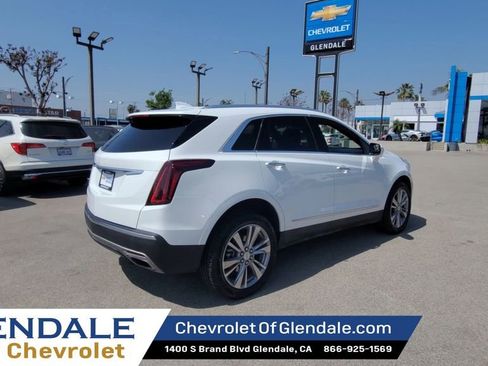 Certified 2024 Cadillac XT5 Premium Luxury FWD image 8