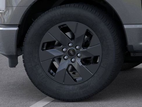 New 2025 Ford F150 Lightning Lariat image 19