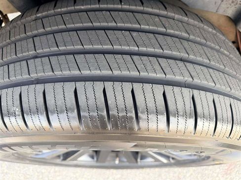 Used 2011 GMC Yukon SLT image 9