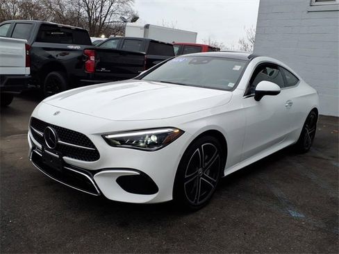 Used 2024 Mercedes-Benz CLE 300 4MATIC Coupe image 3