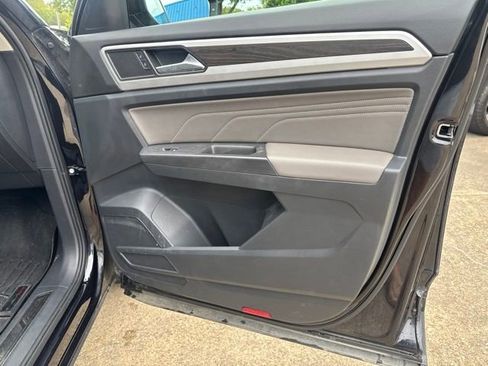 Used 2022 Volkswagen Atlas SE FWD image 17