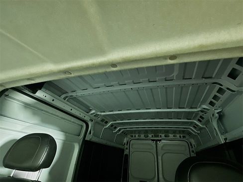 Used 2023 RAM ProMaster 2500 image 21