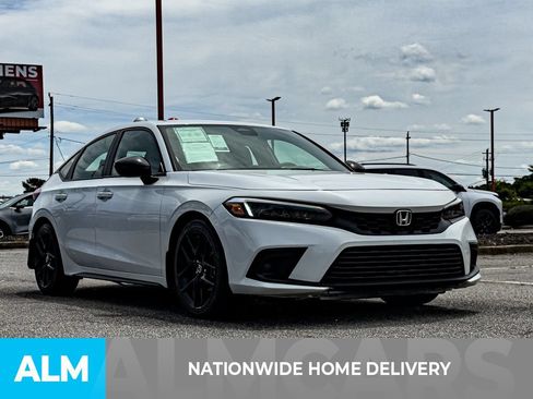 Used 2023 Honda Civic Sport image 4