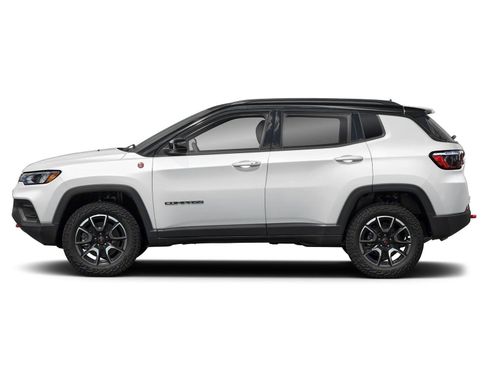 Certified 2025 Jeep Compass Trailhawk image 3