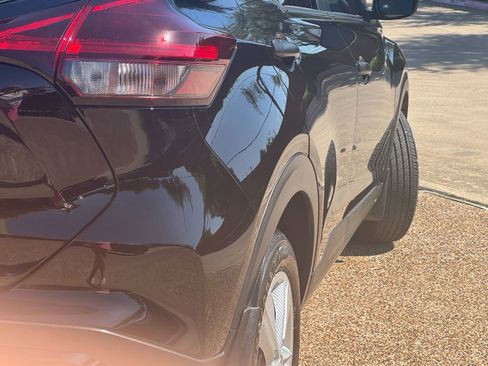Used 2024 Nissan Kicks S image 4