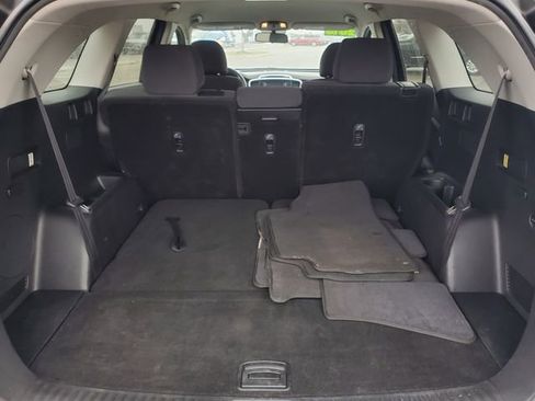 Used 2018 Kia Sorento LX image 9
