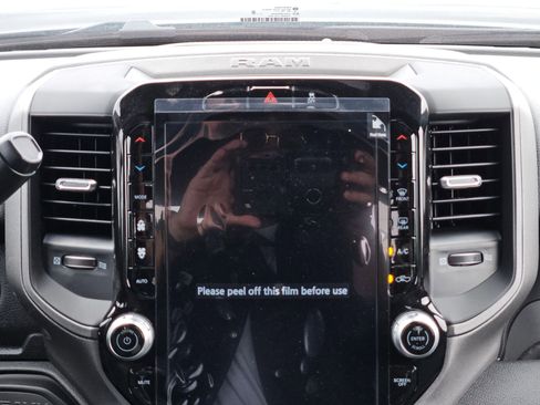 New 2026 RAM 2500 Tradesman AWD/4WD image 16