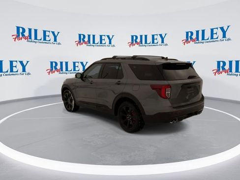 Used 2024 Ford Explorer ST w/ Equipment Group 401A image 7