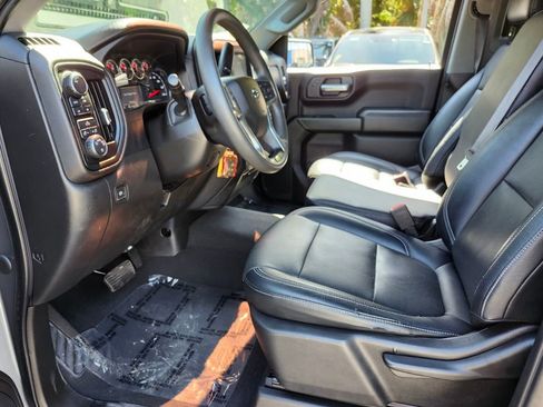 Used 2021 Chevrolet Silverado 1500 Custom Trail Boss w/ Safety Confidence Package image 9