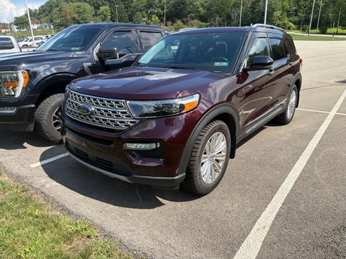 Used 2022 Ford Explorer Limited w/ Equipment Group 301A AWD/4WD image 1