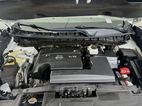 Used 2015 Nissan Murano Platinum w/ Platinum Technology Package AWD/4WD image 35