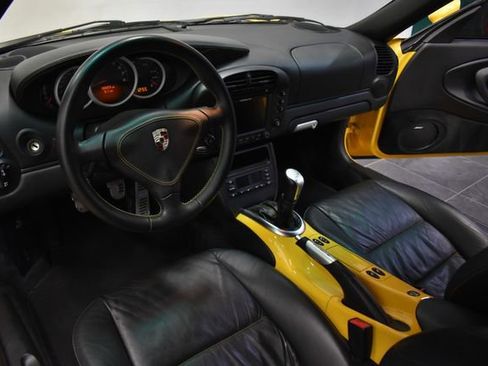 Used 2003 Porsche 911 Carrera 4S image 15