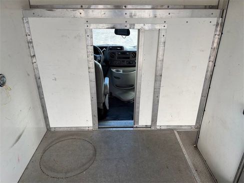 Used 2022 Ford E-350 and Econoline 350 Super Duty w/ Power Windows & Locks Group image 30