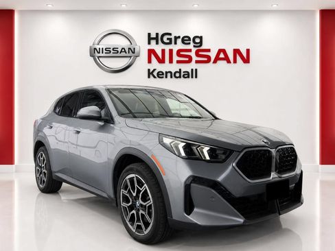 Used 2026 BMW X2 xDrive28i AWD/4WD image 3