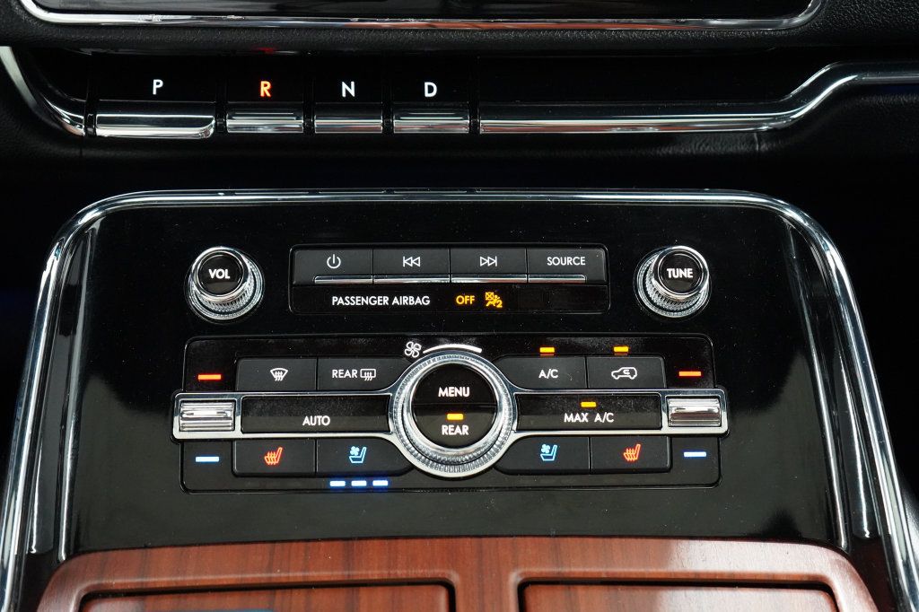Used 2021 Lincoln Navigator L Reserve AWD/4WD image 27