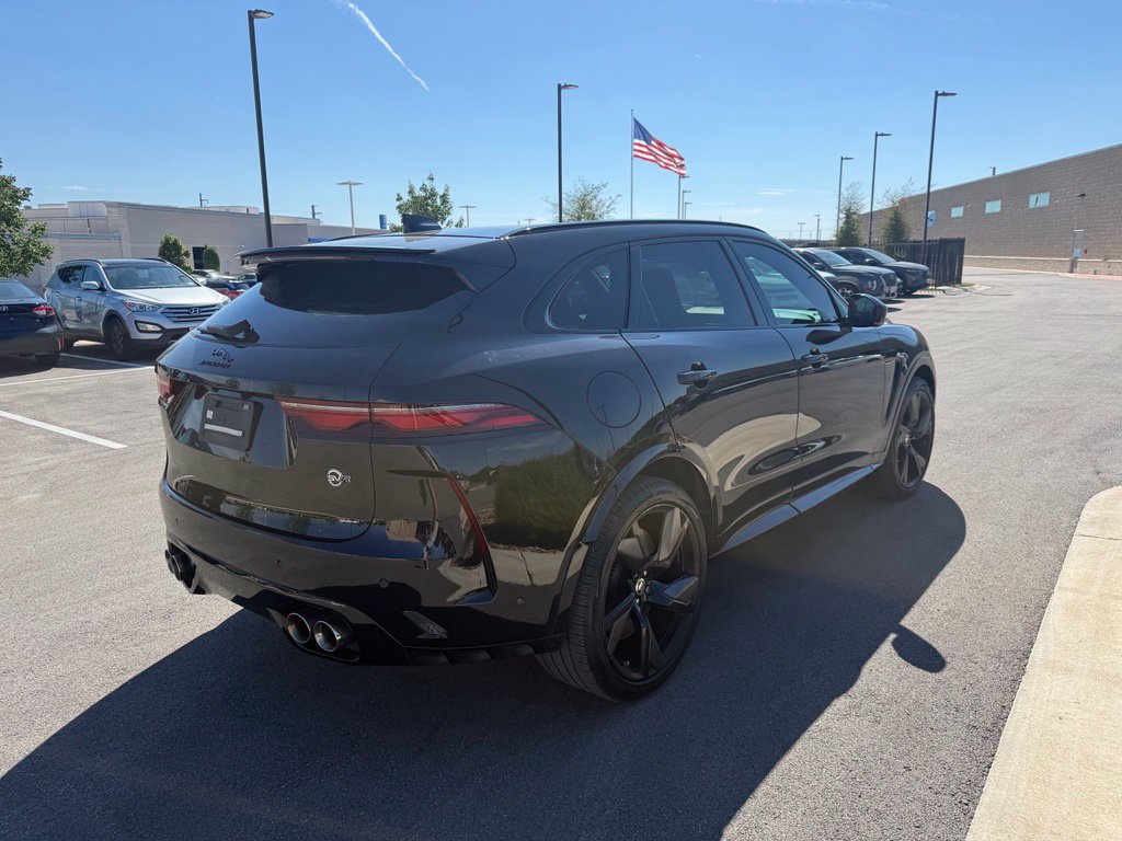 Used 2025 Jaguar F-PACE SVR AWD/4WD image 2