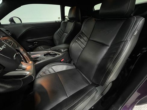 Used 2022 Dodge Challenger SRT Hellcat w/ Plus Package RWD image 13