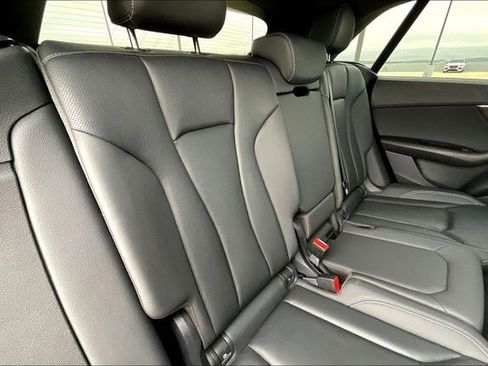Used 2021 Audi Q8 Prestige w/ Prestige Package image 32