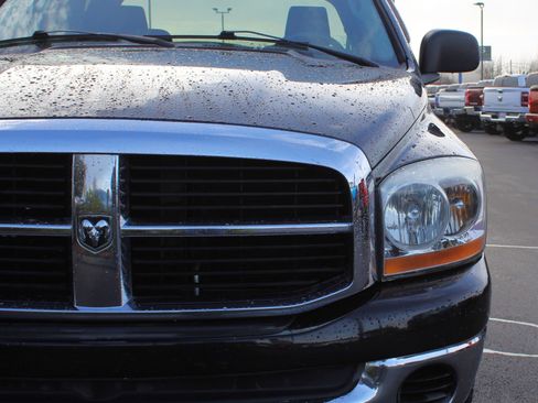 Used 2006 Dodge Ram 1500 Truck SLT image 10