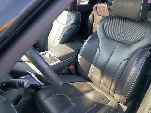 Used 2023 Hyundai Palisade Calligraphy image 17