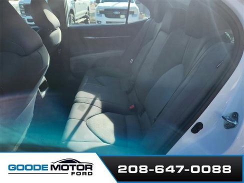 Used 2023 Toyota Camry LE image 20