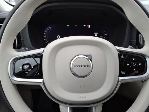 New 2026 Volvo XC60 T8 Ultra w/ Protection Package Premier AWD/4WD image 10