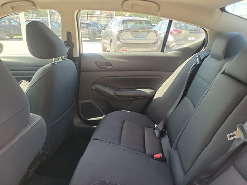 Used 2025 Nissan Altima 2.5 SV FWD image 8