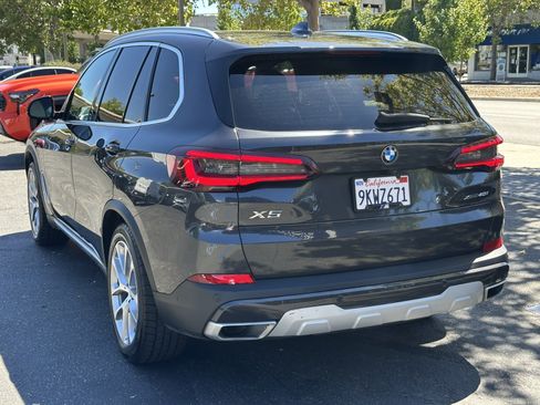 Used 2022 BMW X5 xDrive40i w/ Executive Package AWD/4WD image 11