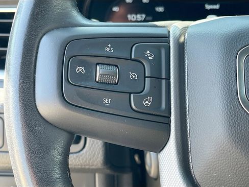 Used 2023 GMC Yukon Denali AWD/4WD image 19