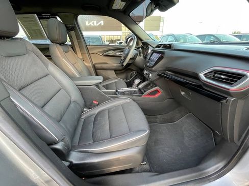 Used 2023 Chevrolet TrailBlazer RS w/ Sun and Liftgate Package FWD image 26