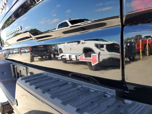 New 2026 GMC Sierra 1500 AT4 w/ AT4 Premium Package AWD/4WD image 9