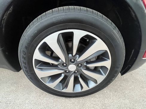 Used 2019 Buick Encore Essence w/ Safety Package II AWD/4WD image 8