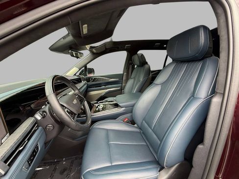 Used 2025 Cadillac Escalade IQ Luxury 2 w/ LPO, Premium Carpet Package AWD/4WD image 2