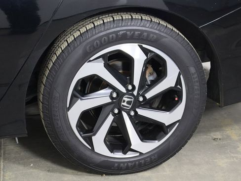 Used 2016 Honda Accord EX-L image 40