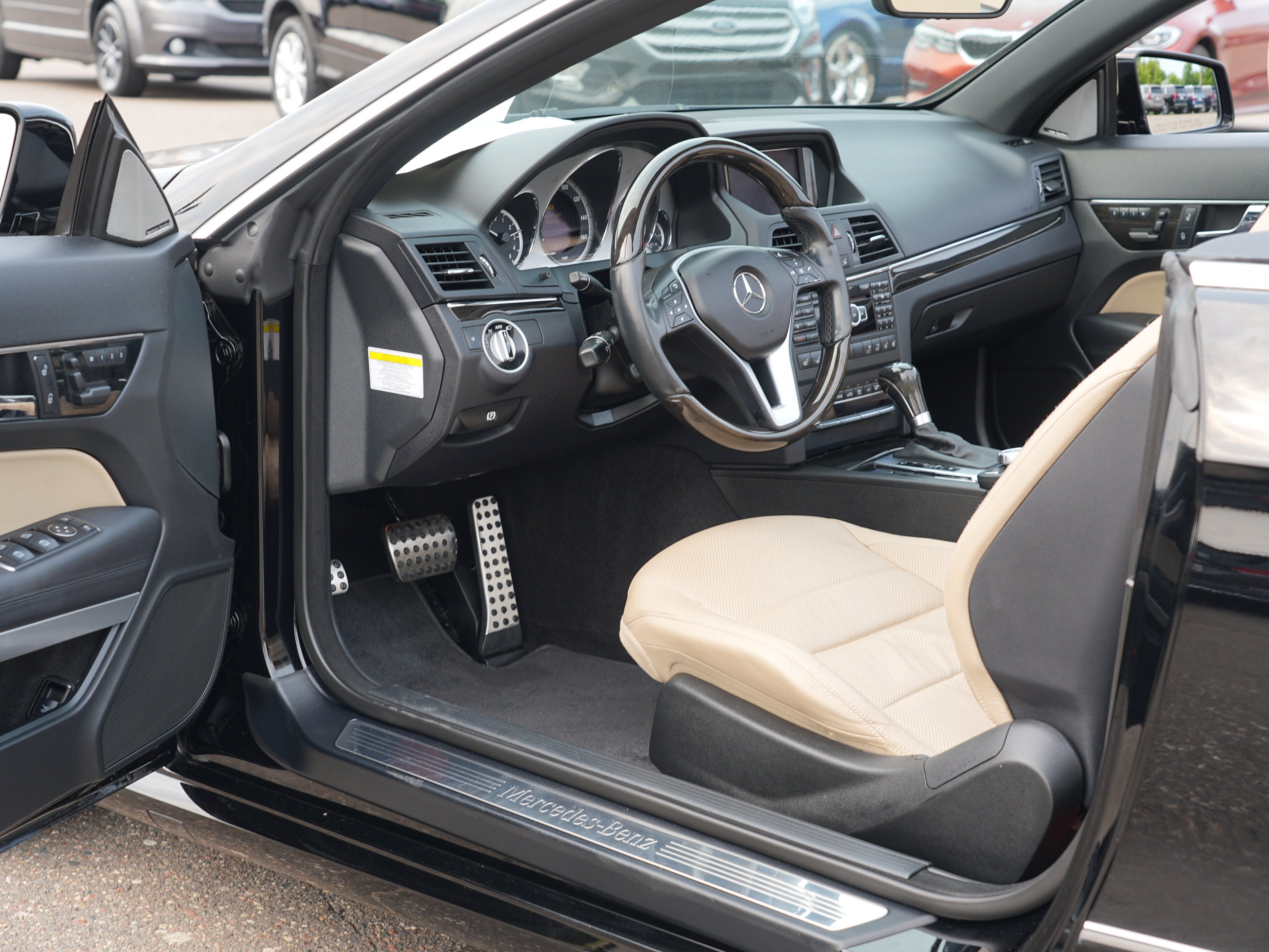 Used 2013 Mercedes-Benz E 550 Cabriolet image 15